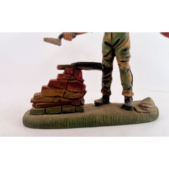 Vintage Montecatini Village Folks Series Brick Layer Figure Made in Italy - Picture 3 of 4